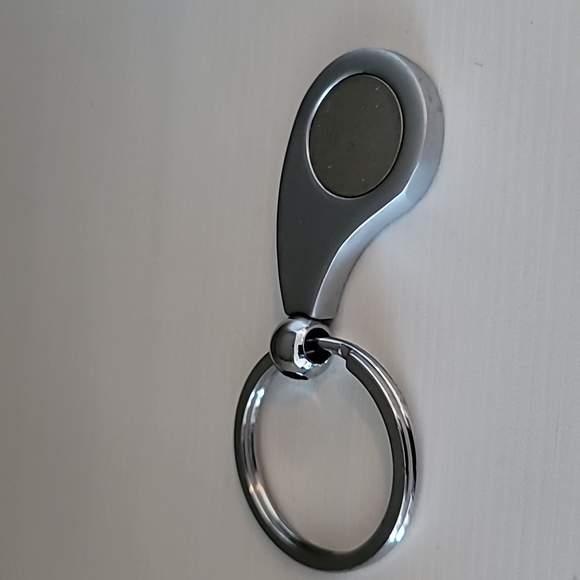 Metal teardrop Keychain. - Picture 4 of 4